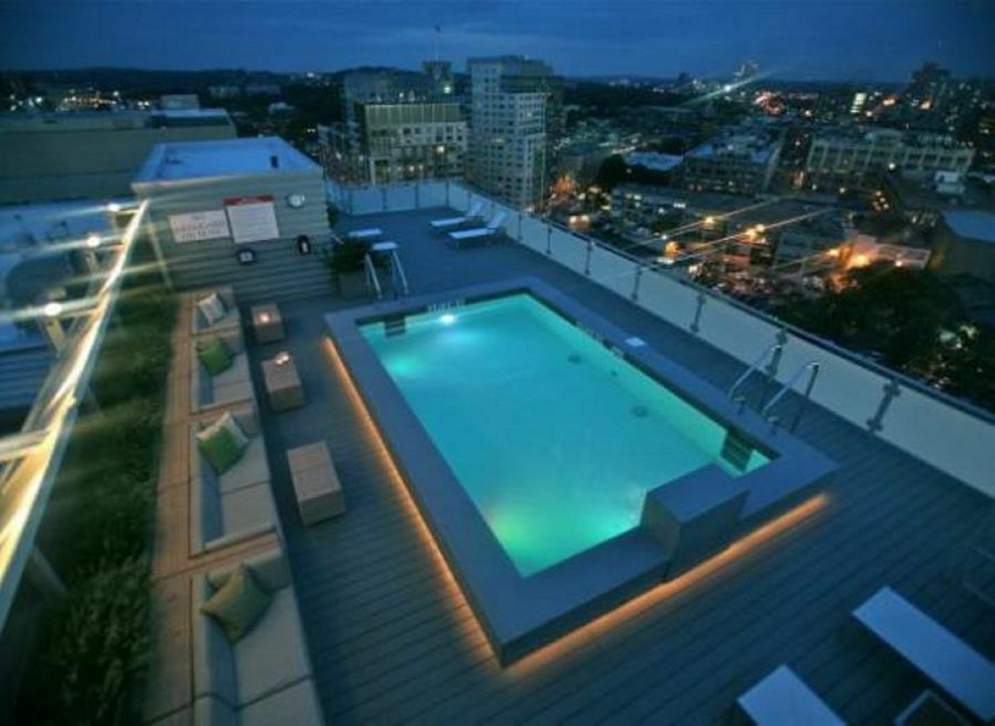 Global Luxury Suites At Kenmore Square Boston Extérieur photo